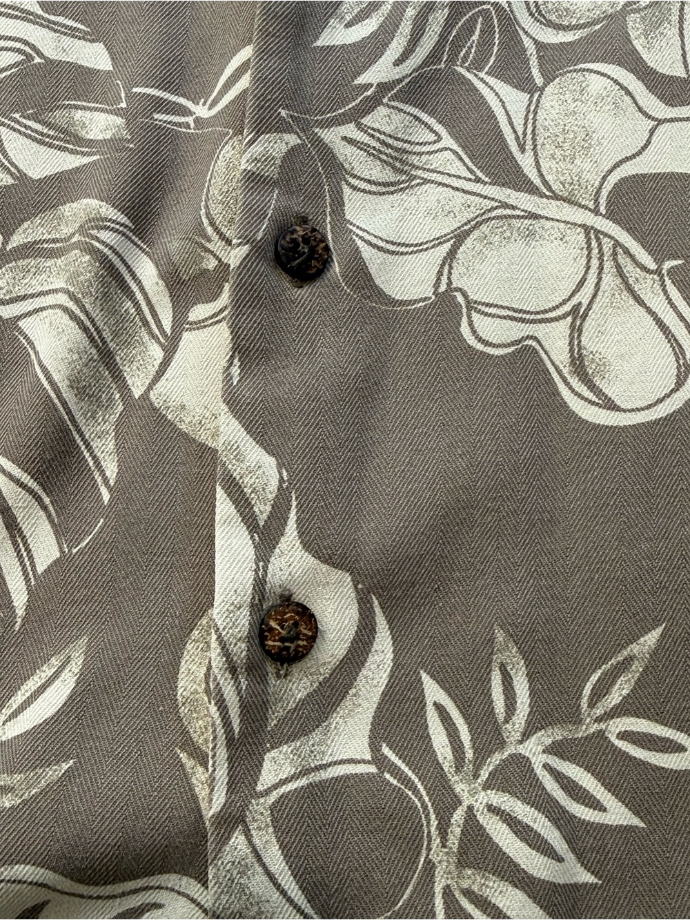 WinterSilks Taupe & Ivory Floral Short-Sleeve Button-Up Shirt‎ Mens Silk Size L - Picture 4 of 5